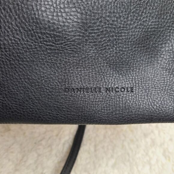 Danielle Nicole Harry Potter Gryffindor Crossbody - Picture 4 of 7